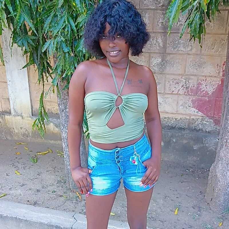 queen_luciana — FansOnlyX creator profile
