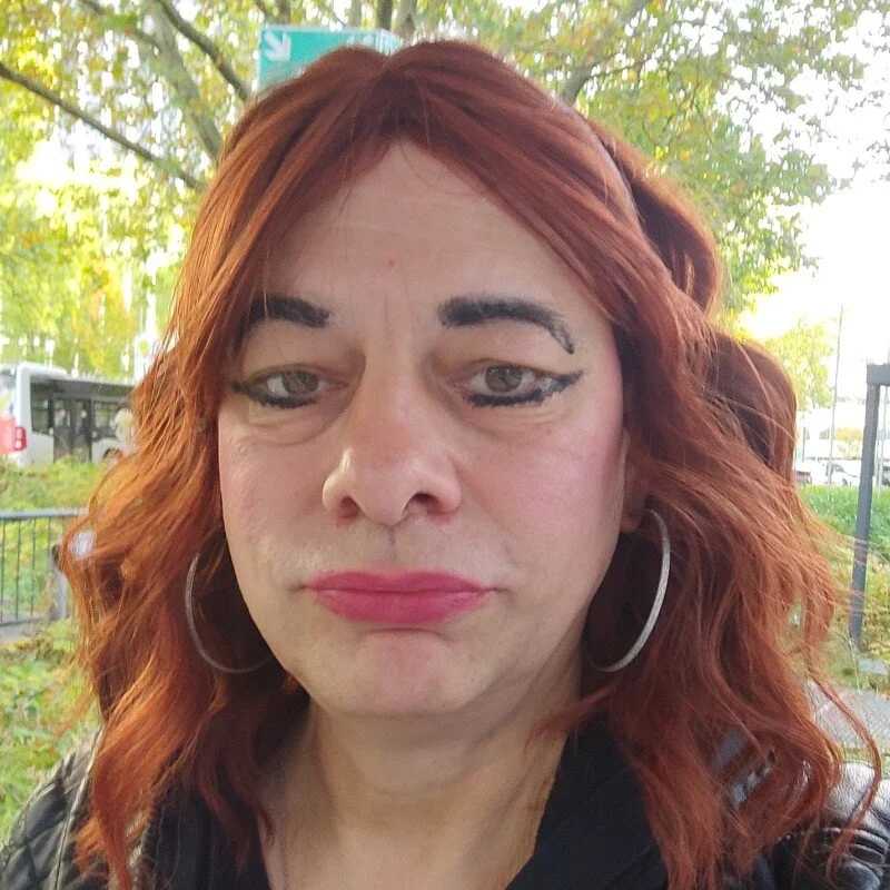 Sandra-Lara — FansOnlyX creator profile