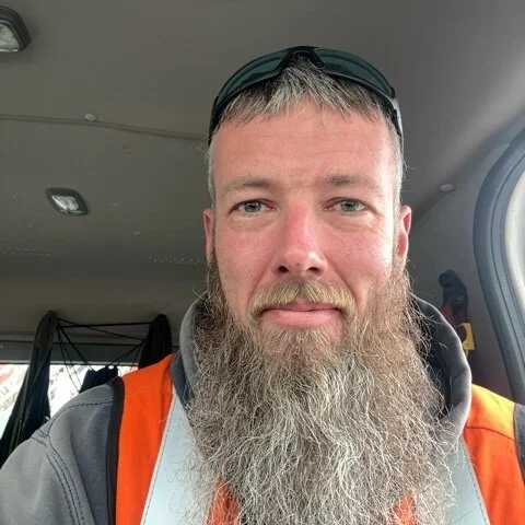 Tyler98425 — FansOnlyX creator profile