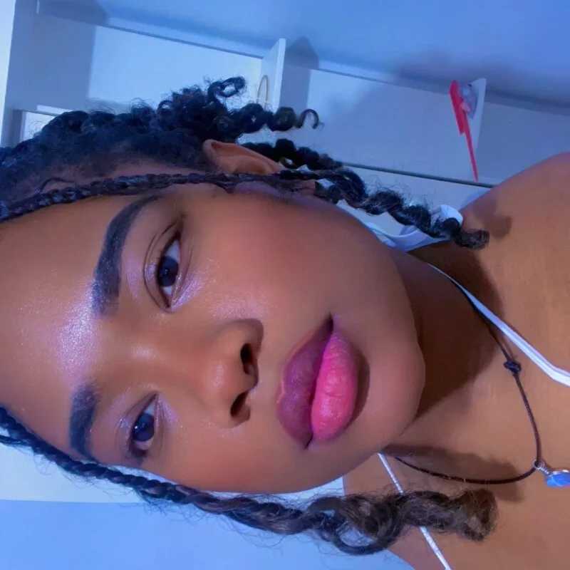 Angela_Mirelle — FansOnlyX creator profile
