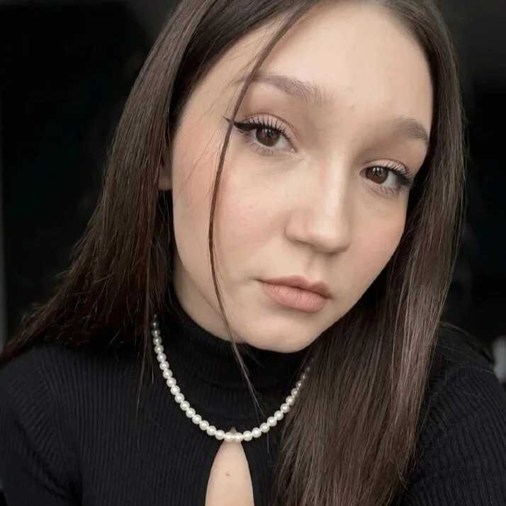 Pinki-Aura — FansOnlyX creator profile