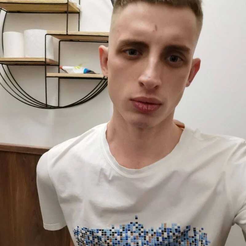 Artembez — FansOnlyX creator profile