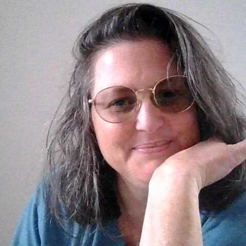 bea_french_curvy — FansOnlyX creator profile
