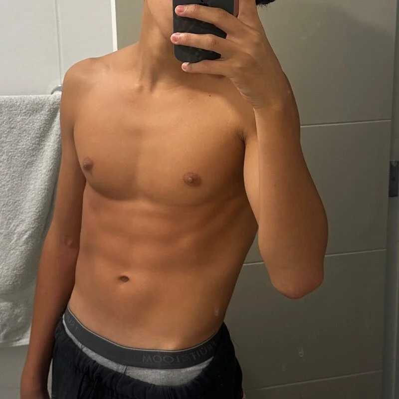 xxxyourboy- — FansOnlyX creator profile