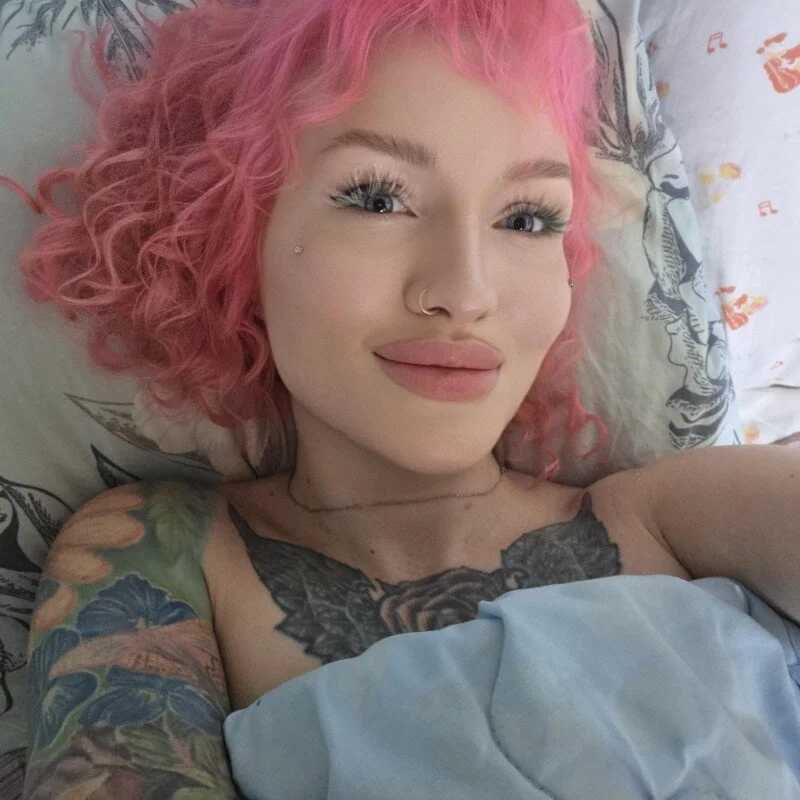 KateMonroe — FansOnlyX creator profile