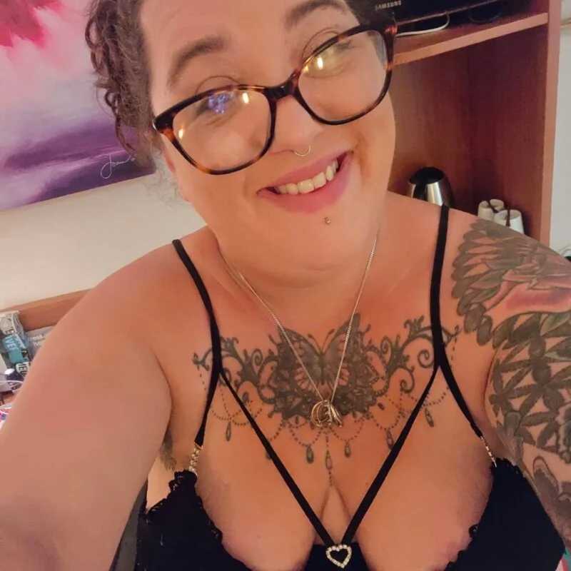peachy-paige — FansOnlyX creator profile