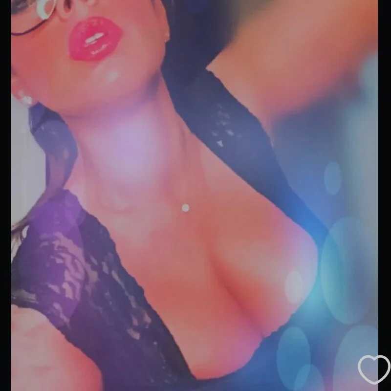 CleoPrivate — FansOnlyX creator profile