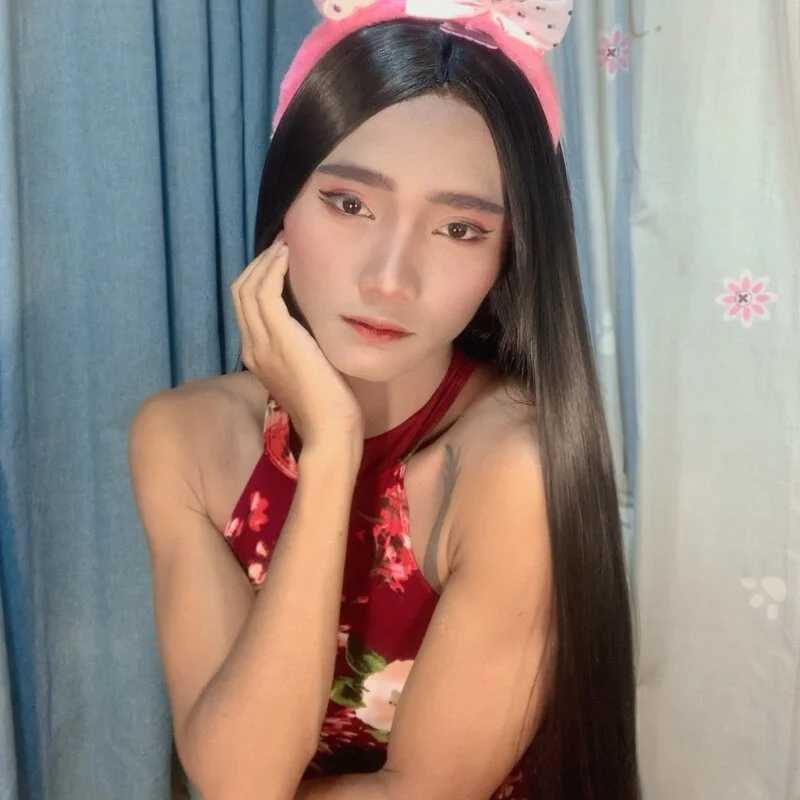 Petite_HugeCock — FansOnlyX creator profile