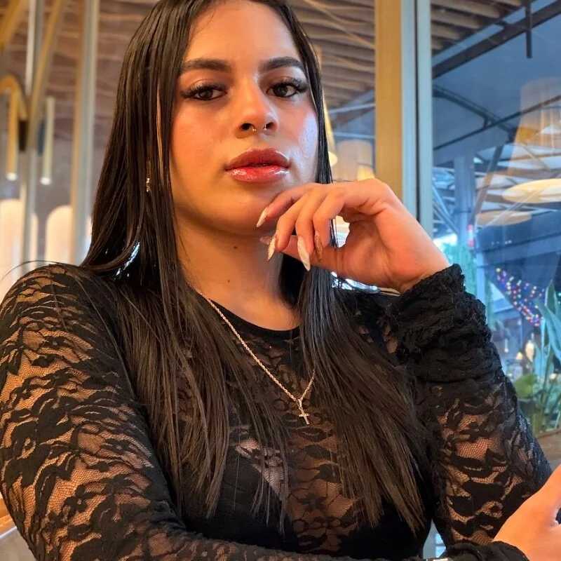 Analia__ — FansOnlyX creator profile