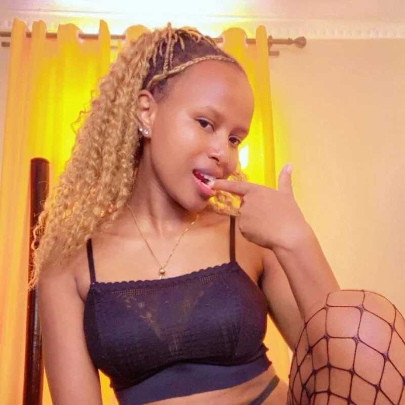 petite_babbey — FansOnlyX creator profile