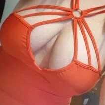 roxykiss — FansOnlyX creator profile