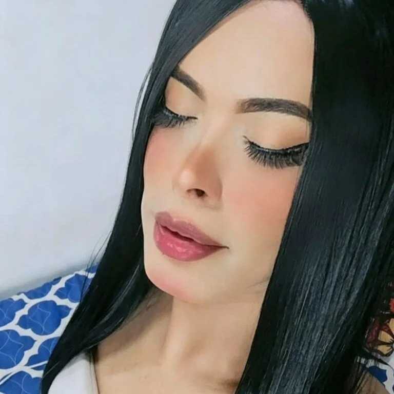 Layla_Pink — FansOnlyX creator profile