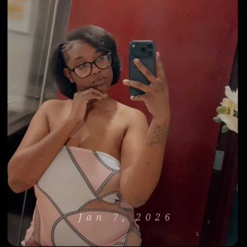 Theyloveshii — FansOnlyX creator profile