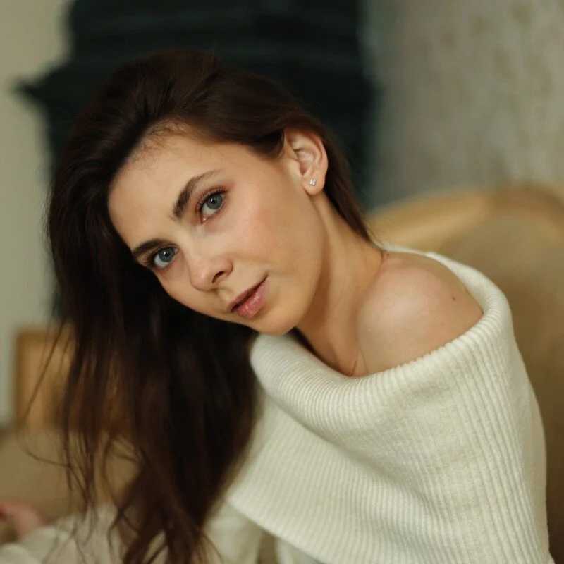 Scarlet_Muse_ — FansOnlyX creator profile
