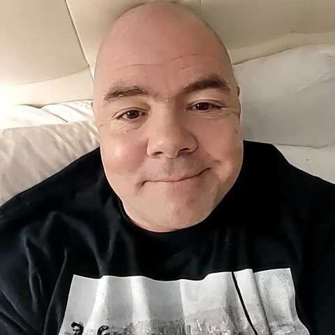 brian4300 — FansOnlyX creator profile