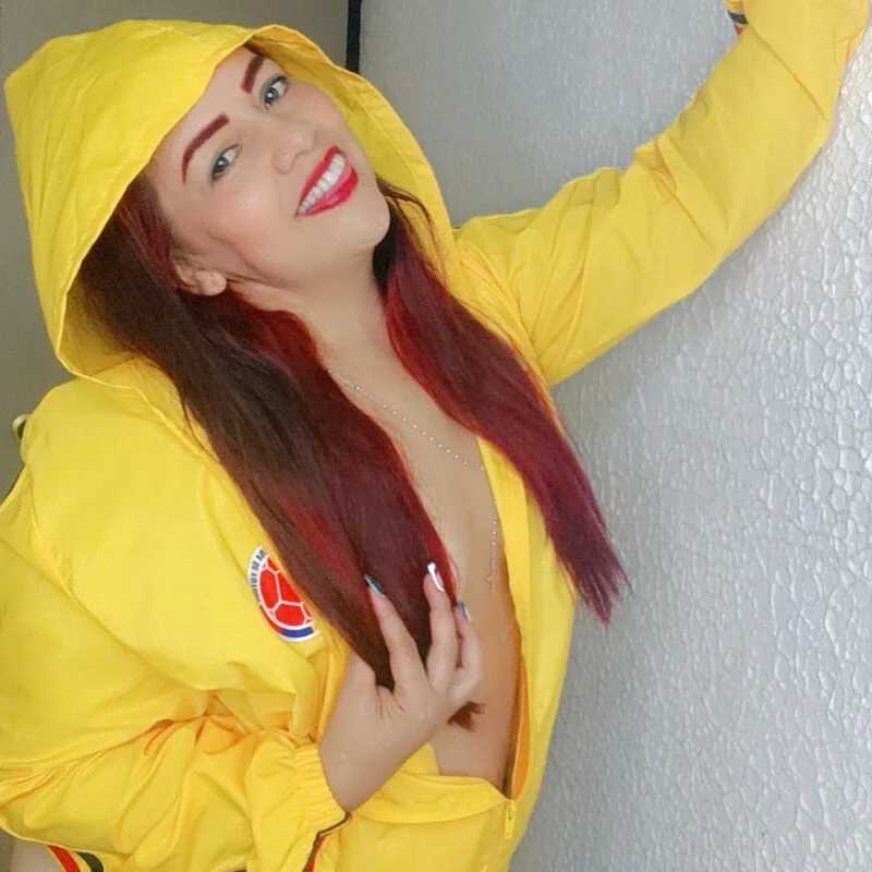 Elianissquirt — FansOnlyX creator profile