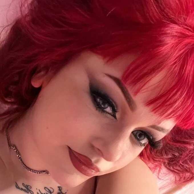 SiennaRossee — FansOnlyX creator profile