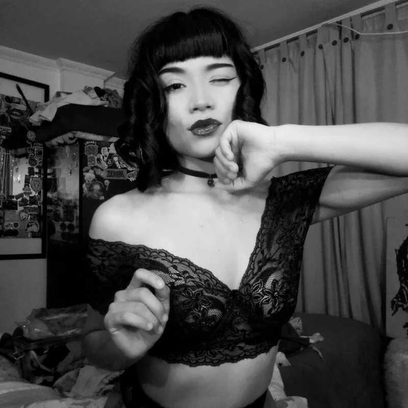 creamy_caramell — FansOnlyX creator profile