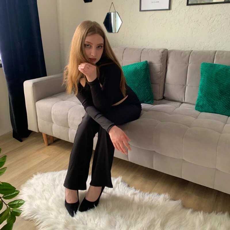 MollyDolle — FansOnlyX creator profile