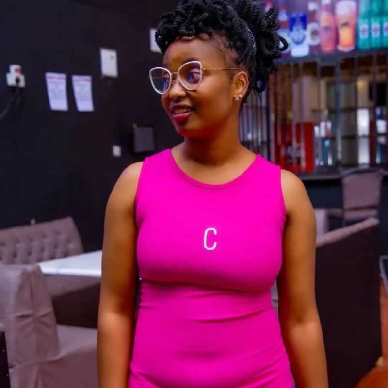 sexiestqueen2 — FansOnlyX creator profile
