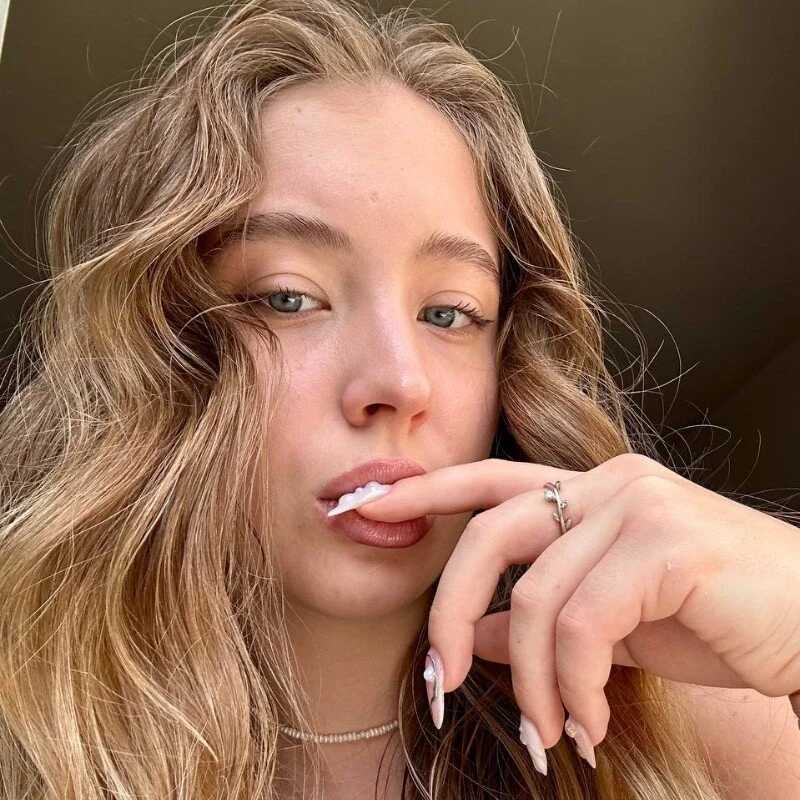 LoraineLuff — FansOnlyX creator profile