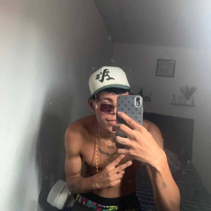 master_king_28 — FansOnlyX creator profile