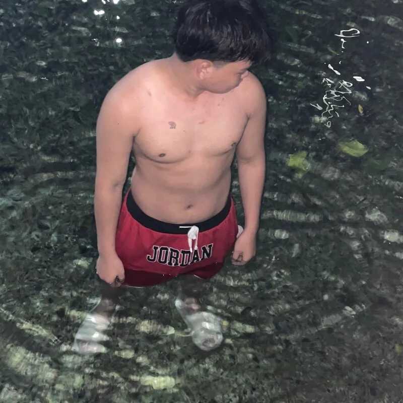 Rain_cum — FansOnlyX creator profile