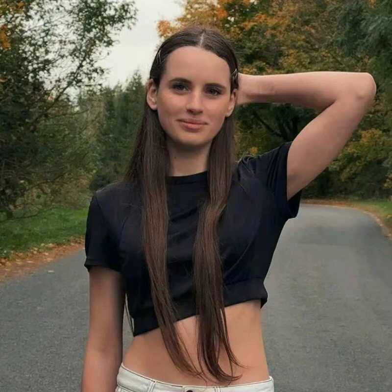 OliviaMir — FansOnlyX creator profile