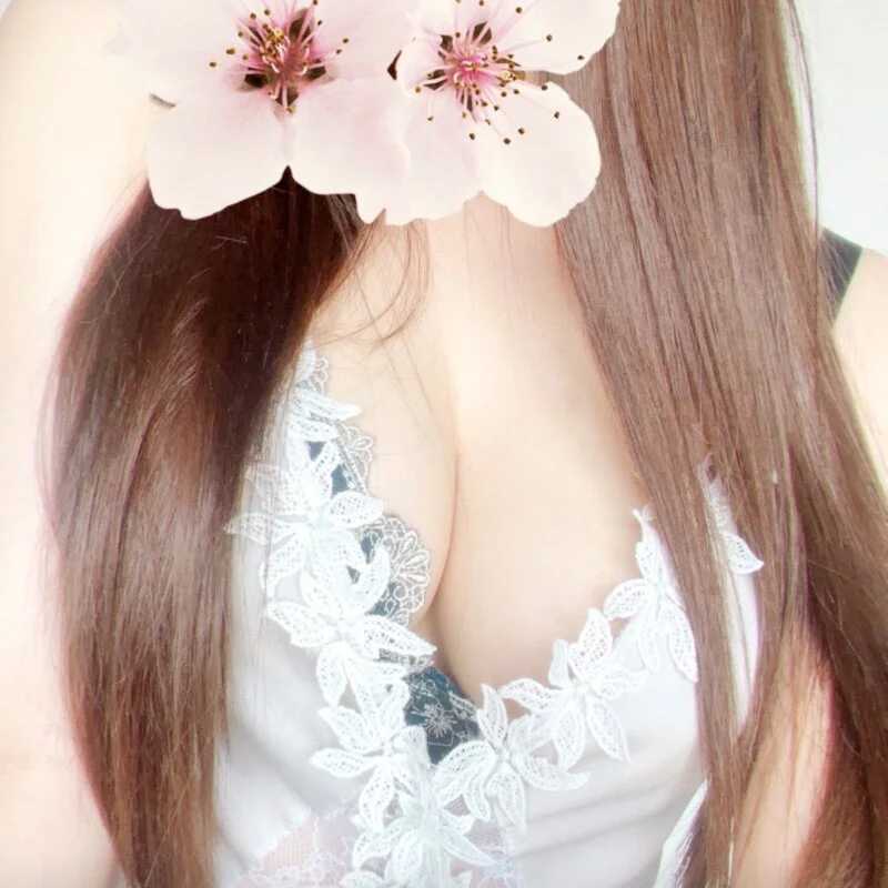 minami_35_live — FansOnlyX creator profile