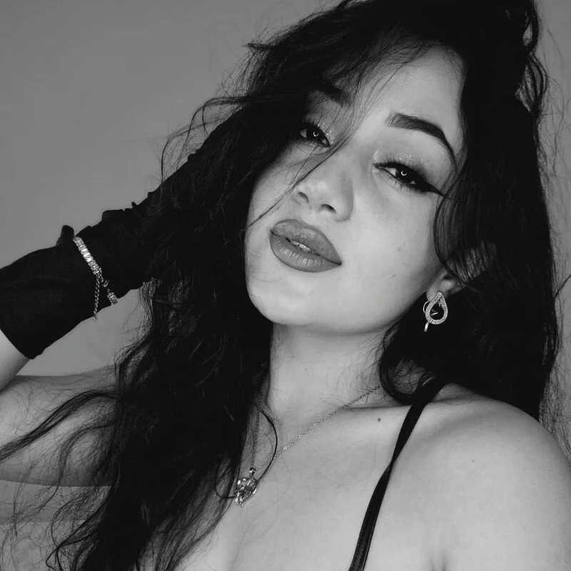 Isa_1207 — FansOnlyX creator profile