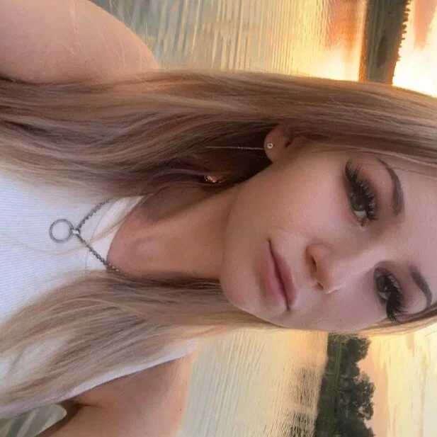sophiaawhite — FansOnlyX creator profile