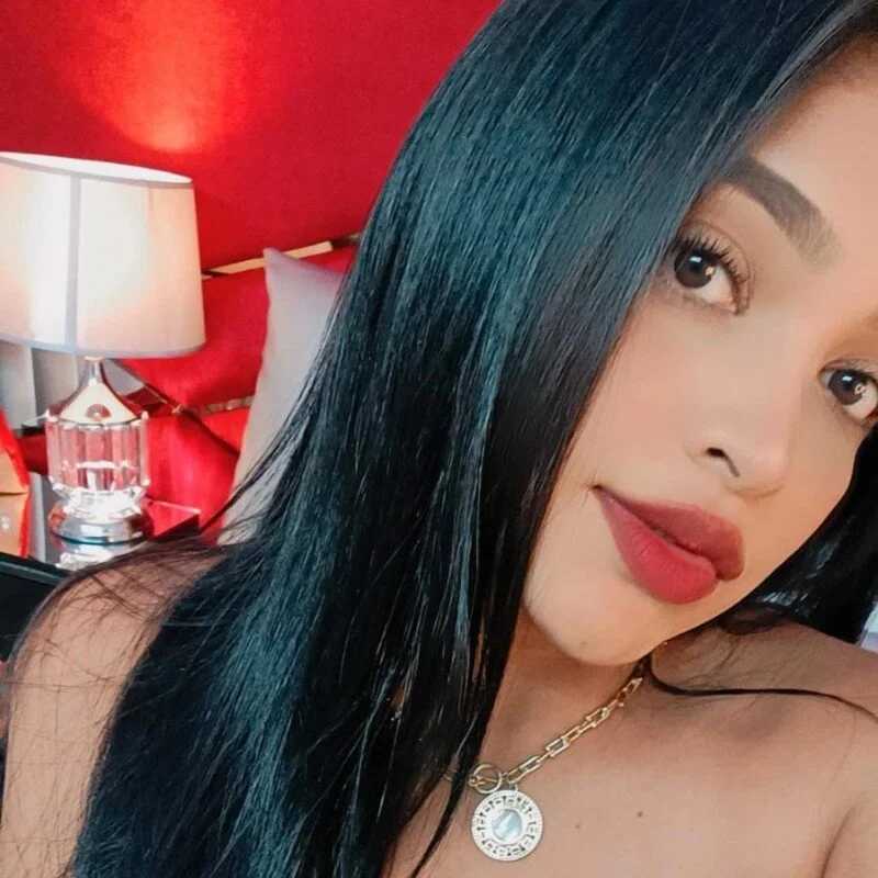 IsabellaVeles — FansOnlyX creator profile