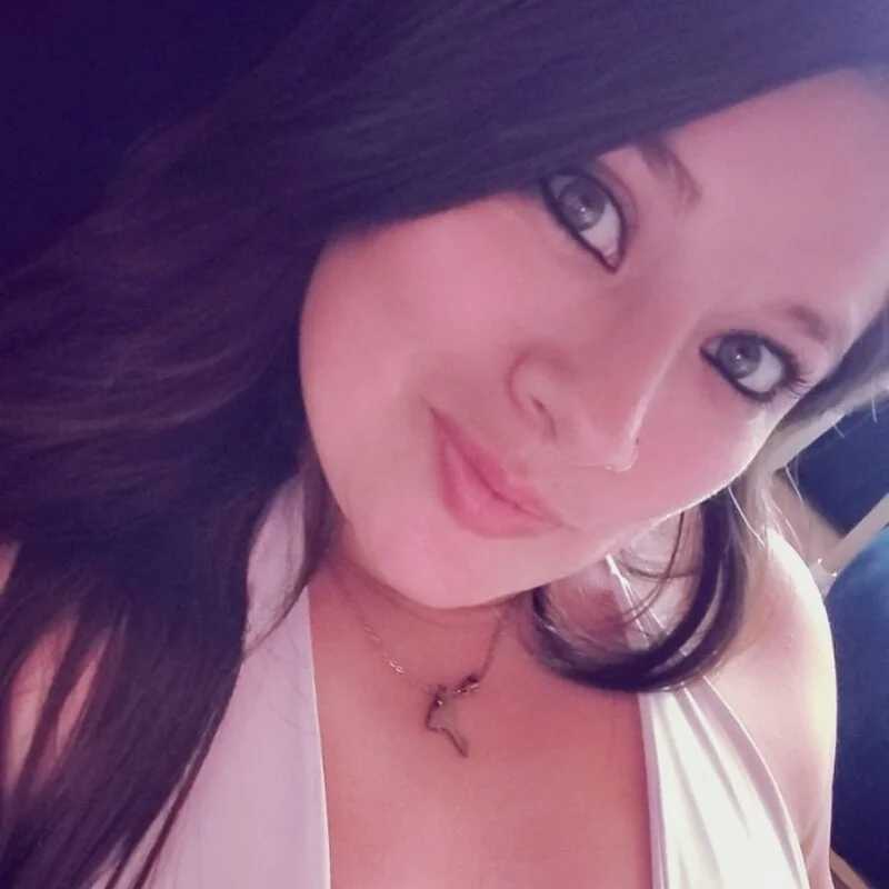 Neve_Collins — FansOnlyX creator profile