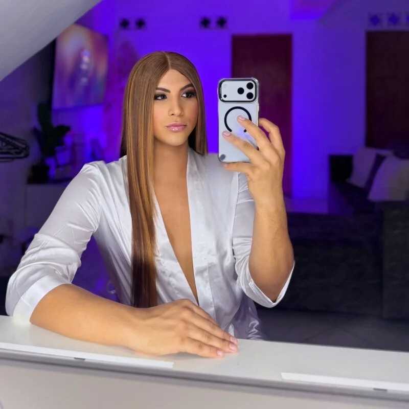 Sophia_Valentina — FansOnlyX creator profile