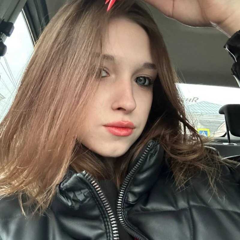 TayaStar — FansOnlyX creator profile