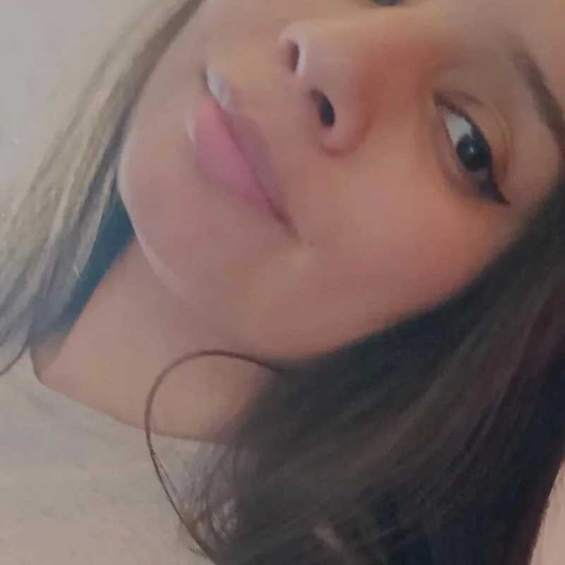Juliee_21 — FansOnlyX creator profile
