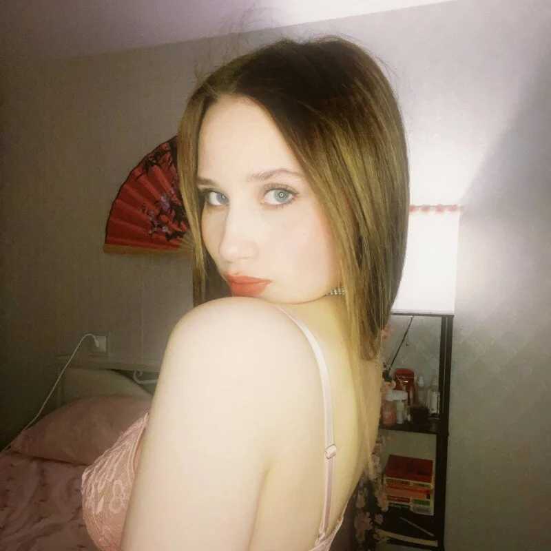 Bella__Ray — FansOnlyX creator profile