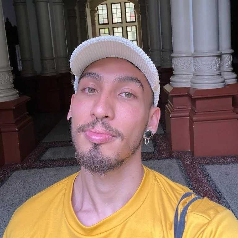 DavidC_ — FansOnlyX creator profile