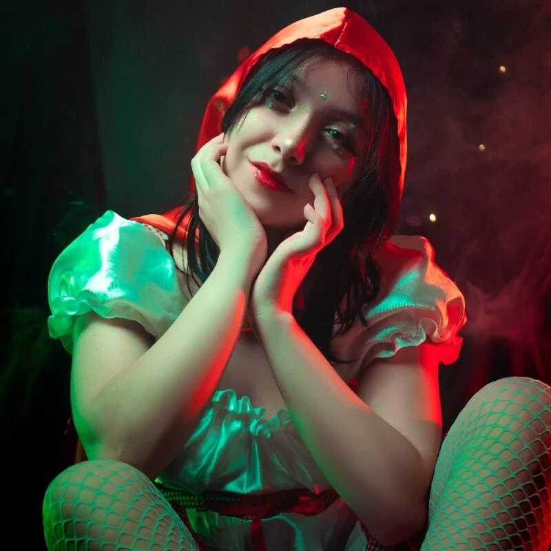 Nina_Ford — FansOnlyX creator profile
