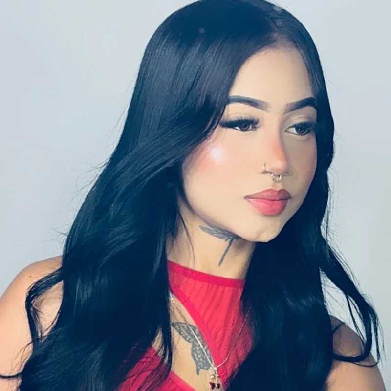charlotte_002 — FansOnlyX creator profile