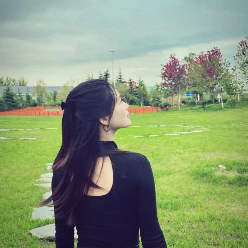 zhenzhen-888 — FansOnlyX creator profile