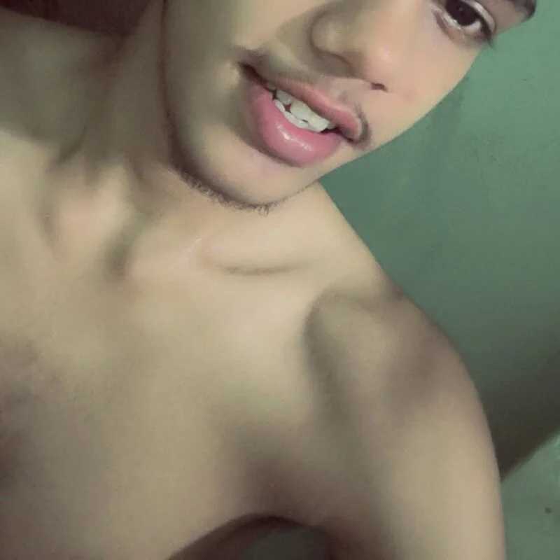arya_n5 — FansOnlyX creator profile