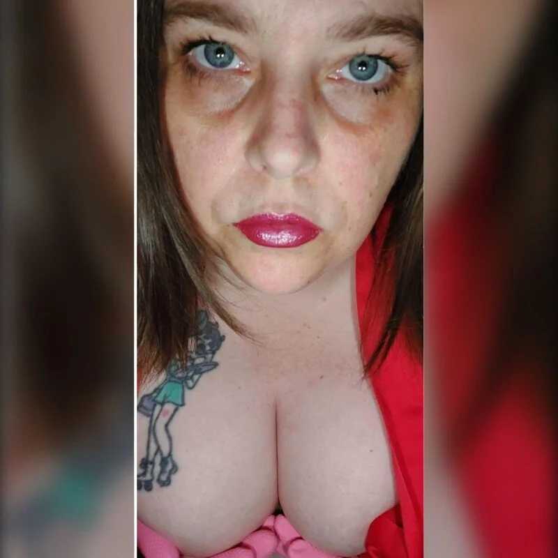Naughty_MILF_Courtney — FansOnlyX creator profile