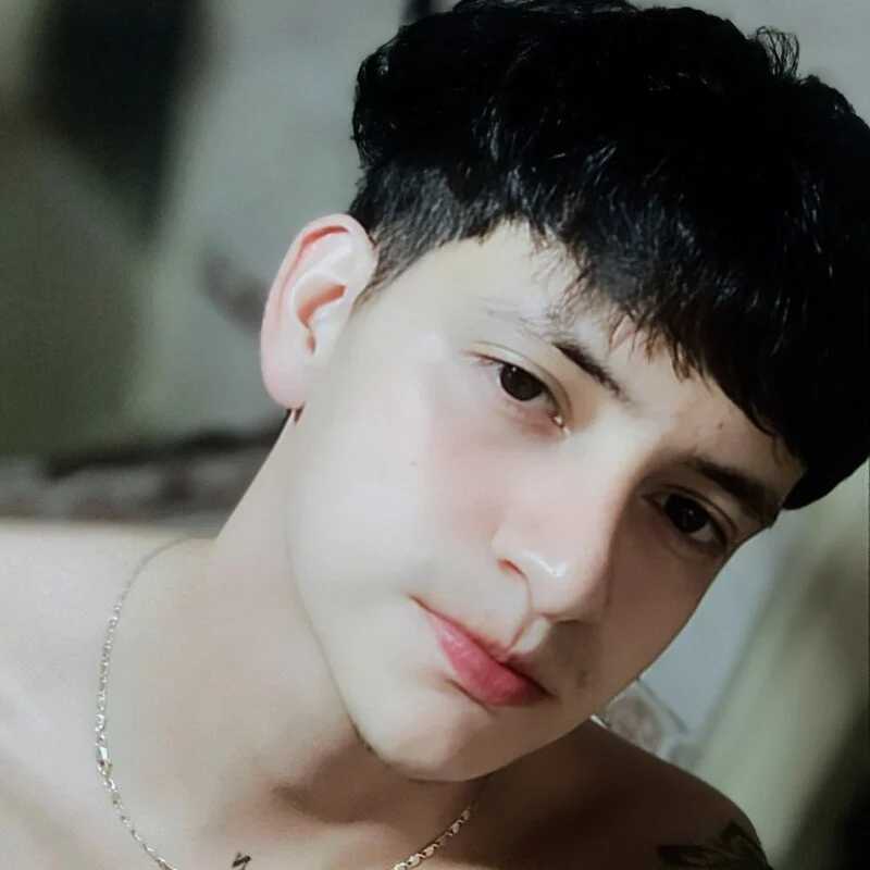 BastianLeoniis — FansOnlyX creator profile