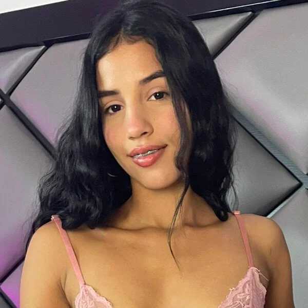 IsabellaVillalobos — FansOnlyX creator profile