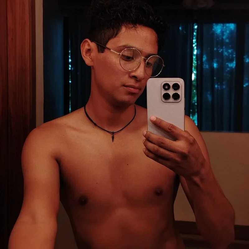 Wiliam89 — FansOnlyX creator profile