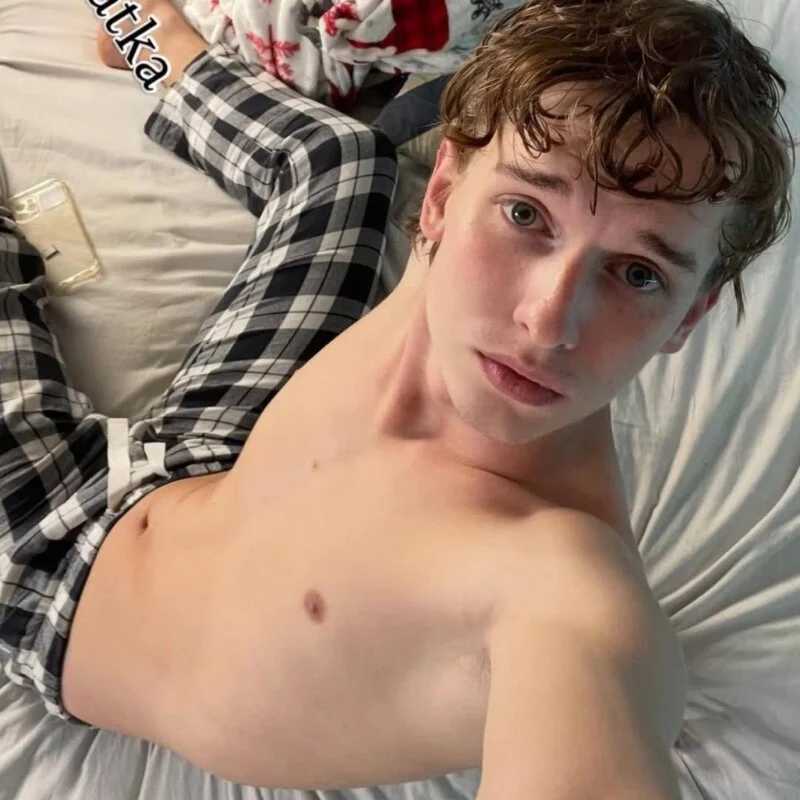 Friday_gay_dude — FansOnlyX creator profile