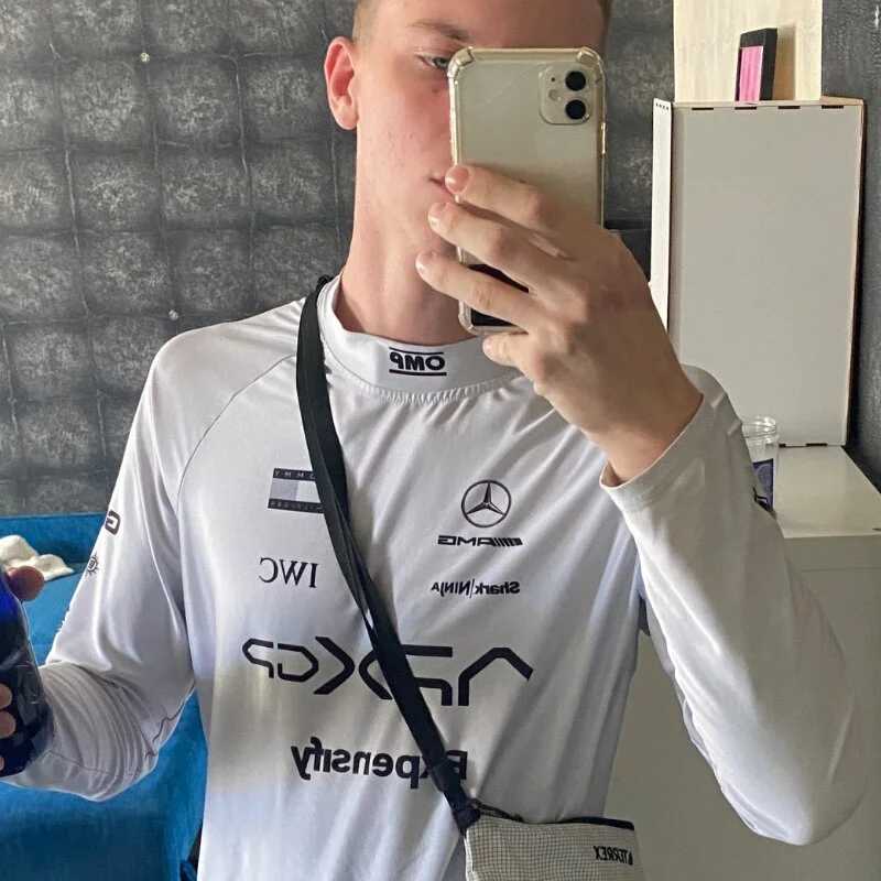 EvgeniiUszhin — FansOnlyX creator profile