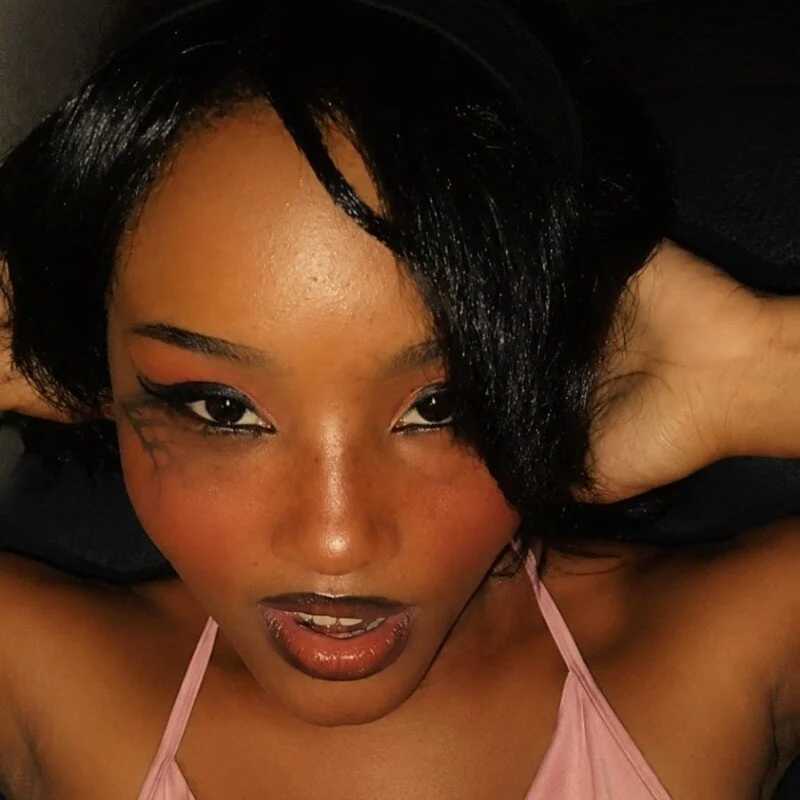 Vanillababyy — FansOnlyX creator profile