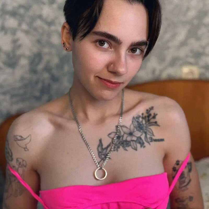 Lilihere_ — FansOnlyX creator profile